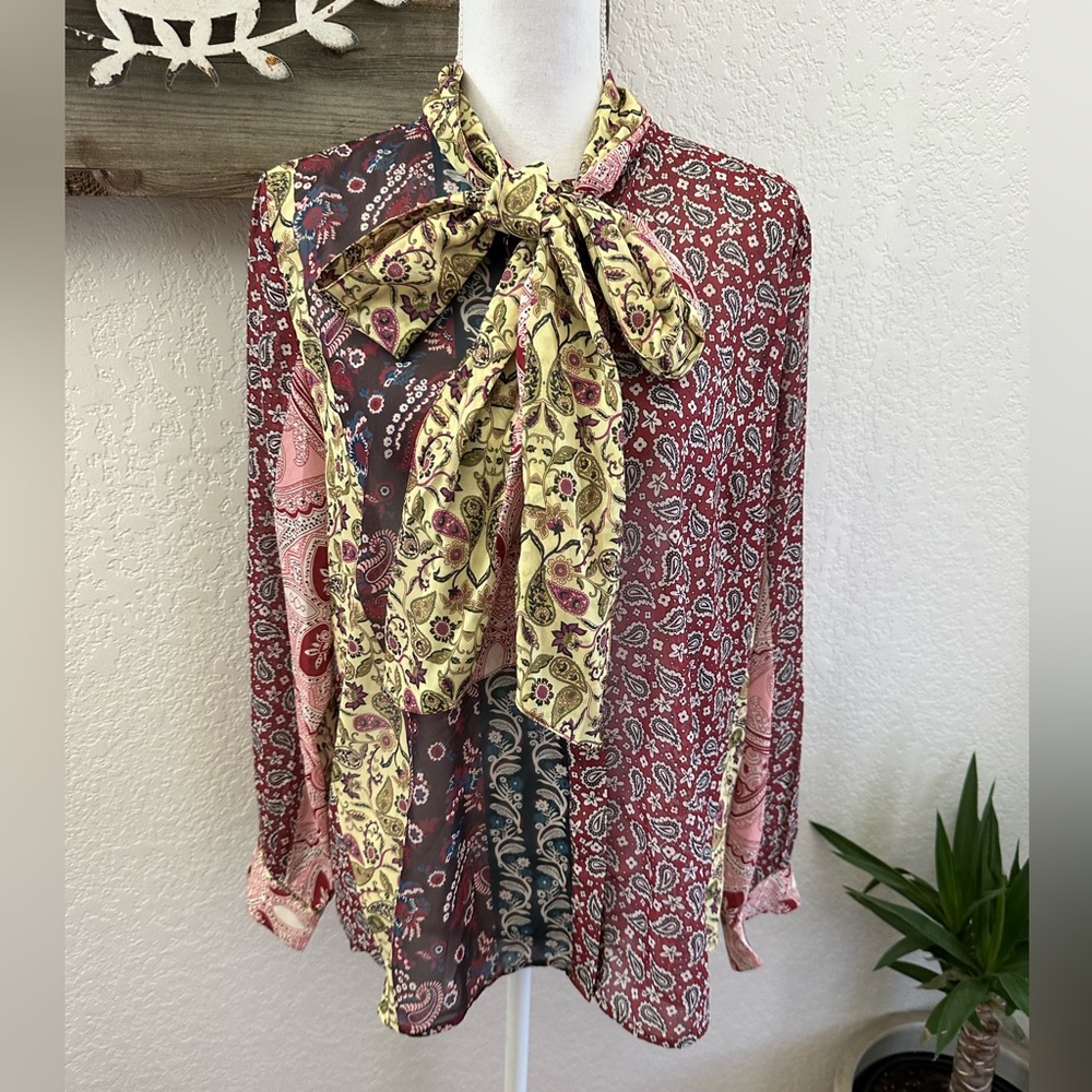 Soft Surroundings paisley tie neck long sleeve blouse ladies size L